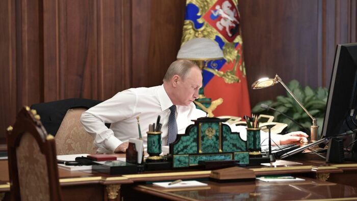 Asasinarea Daryei poate aduce sfârșitul războiului. Putin e în avantaj